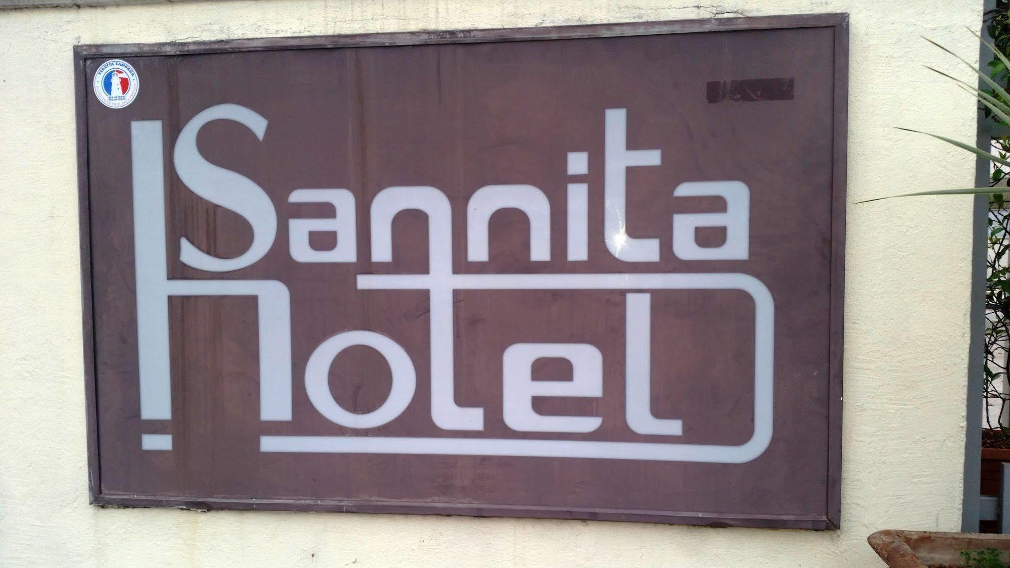 Hotel Sannita Casoria Kültér fotó